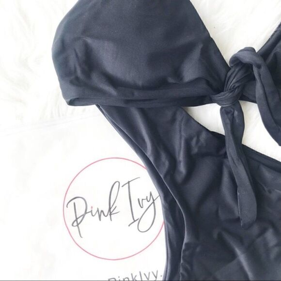 Sexy Black Tie Knot Front Two Piece Bikini… - Picture 8 of 9
